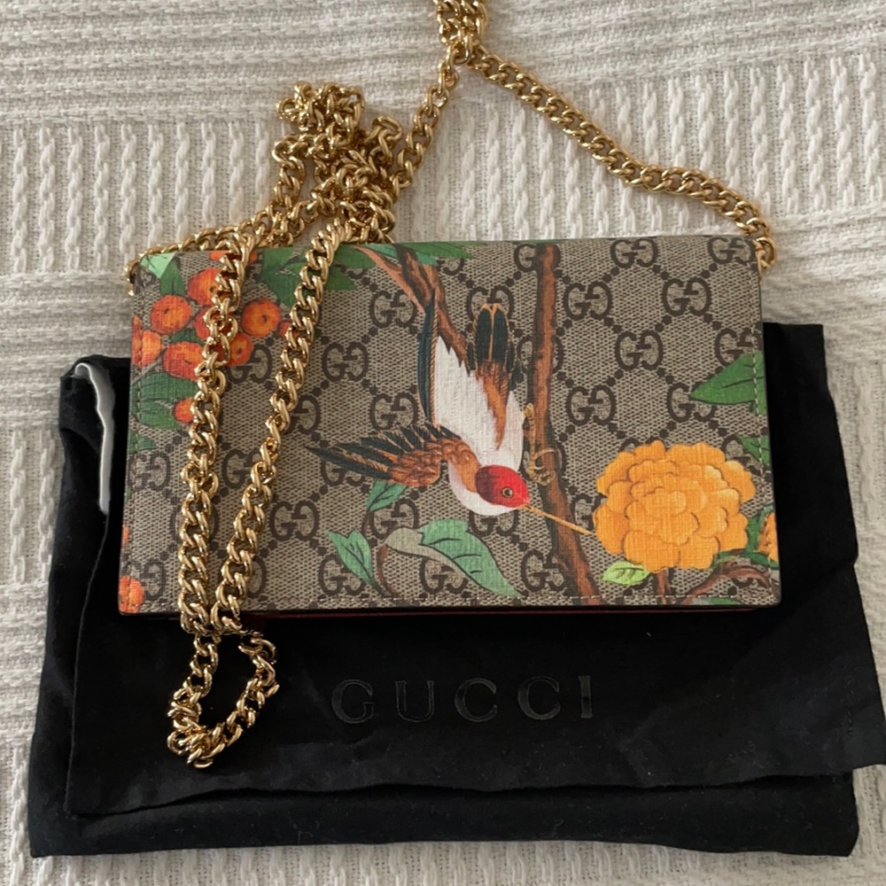 Ladies handbag